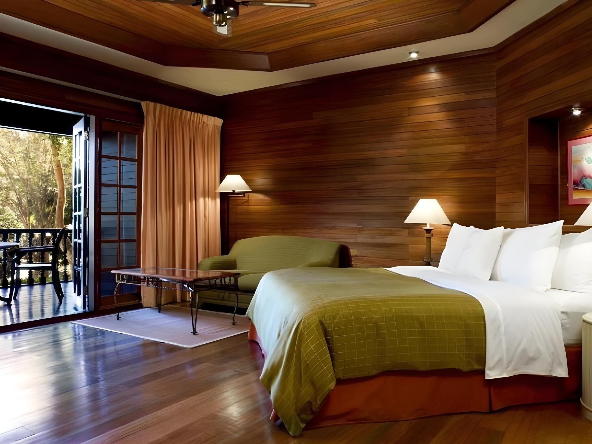 Minibar, in-room safe, desk, blackout curtains