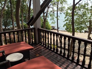 Seafront Room | Terrace/patio