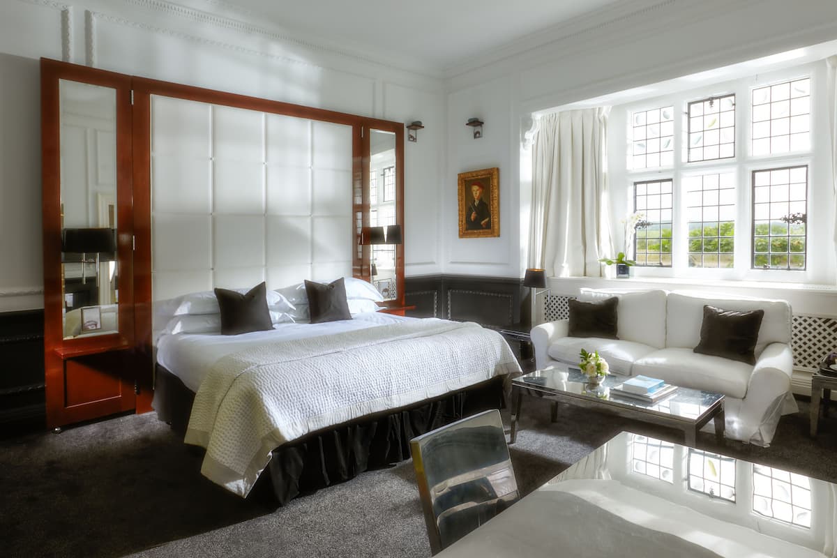 classic room, 1 double bed | hypo-allergenic bedding, individually decorated, individually furnished