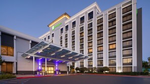 Exterior - Holiday Inn San Jose - Silicon Valley by IHG (San Jose)