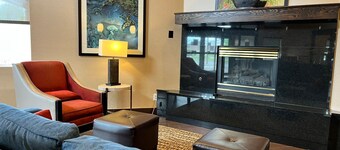 Comfort Suites Louisville East
