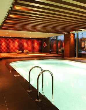 Piscine couverte