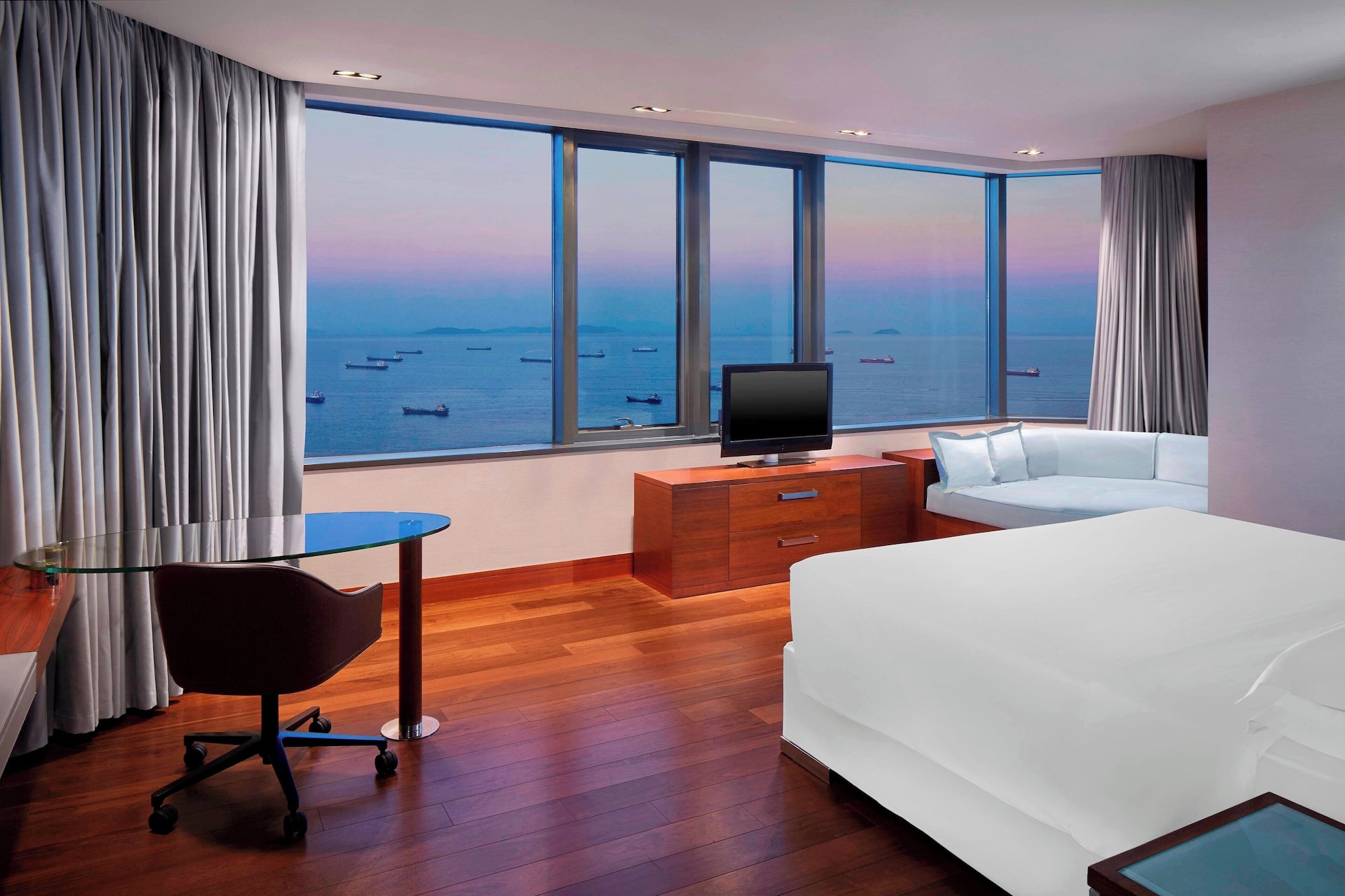 5 Star Hotels