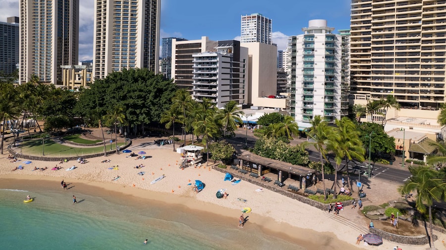 Aston Waikiki Circle Hotel