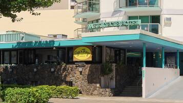 Frühstück und Mittagessen, Blick aufs Meer