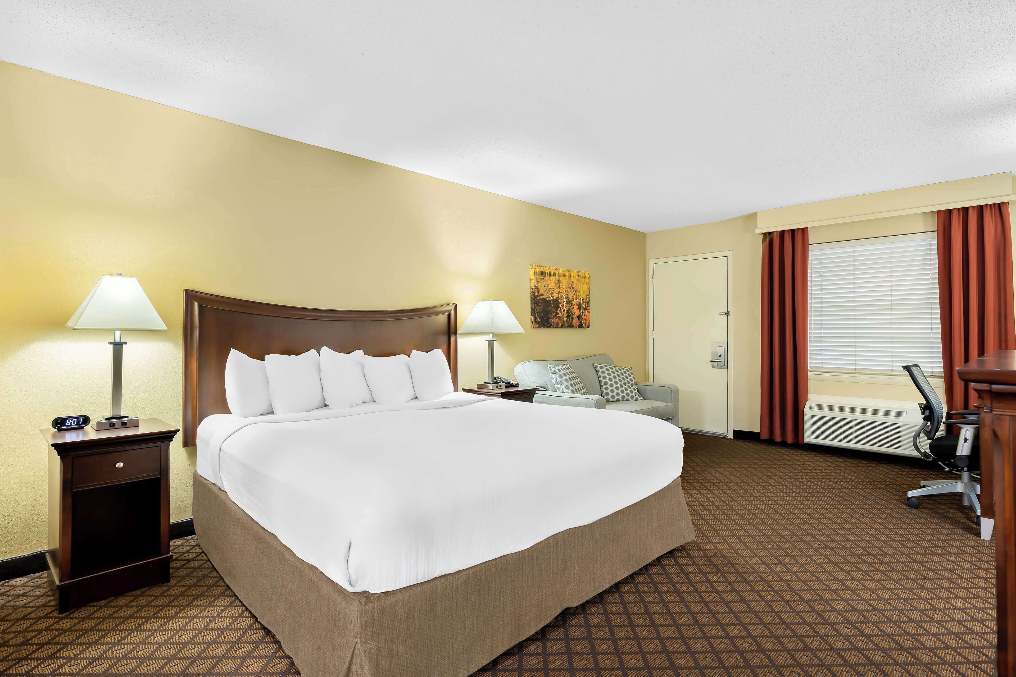 premium bedding, pillow-top beds, individually furnished, desk