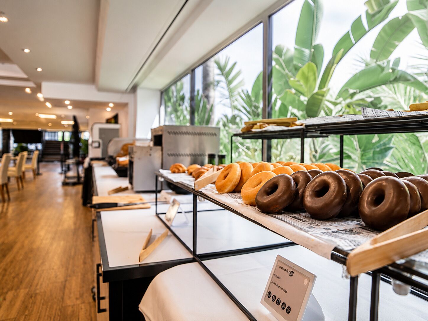 Se ofrece un desayuno bufé todos los días (por un coste adicional)