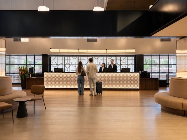 Reception - Hotel Chamartin The One (Madrid)