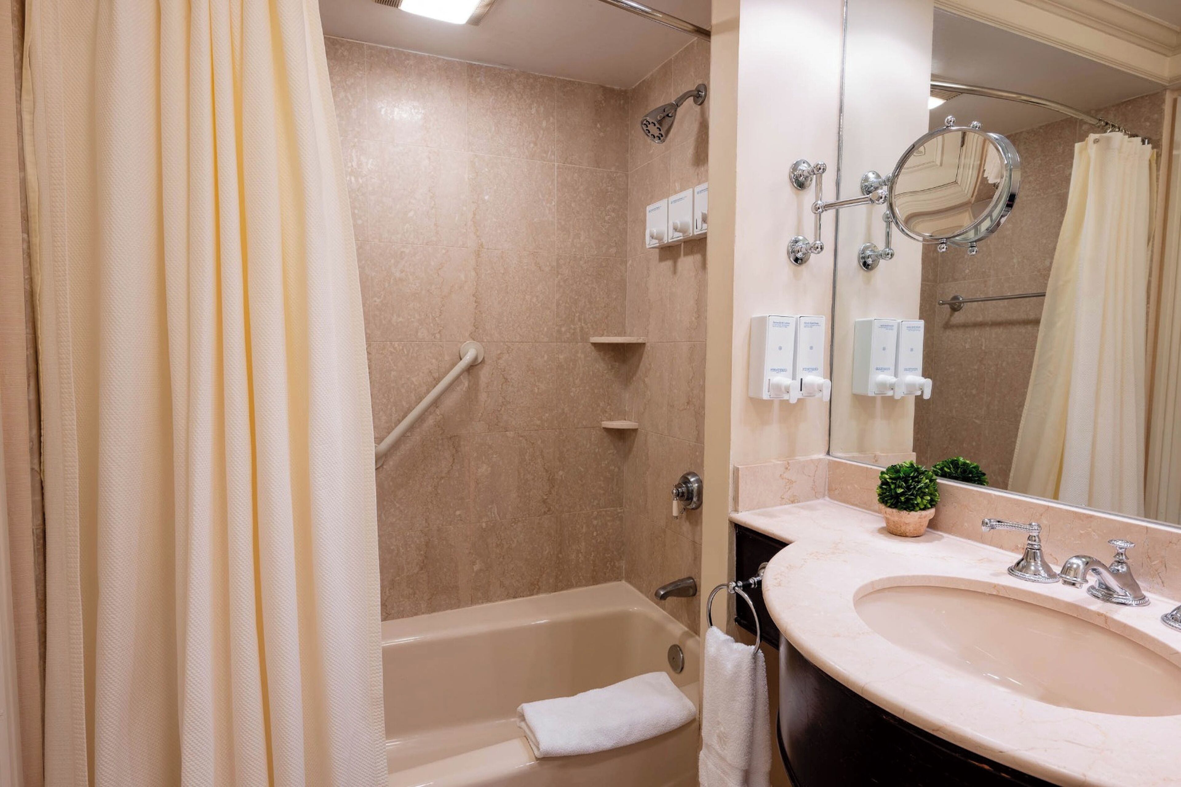 Photo - The Lenox Hotel Boston