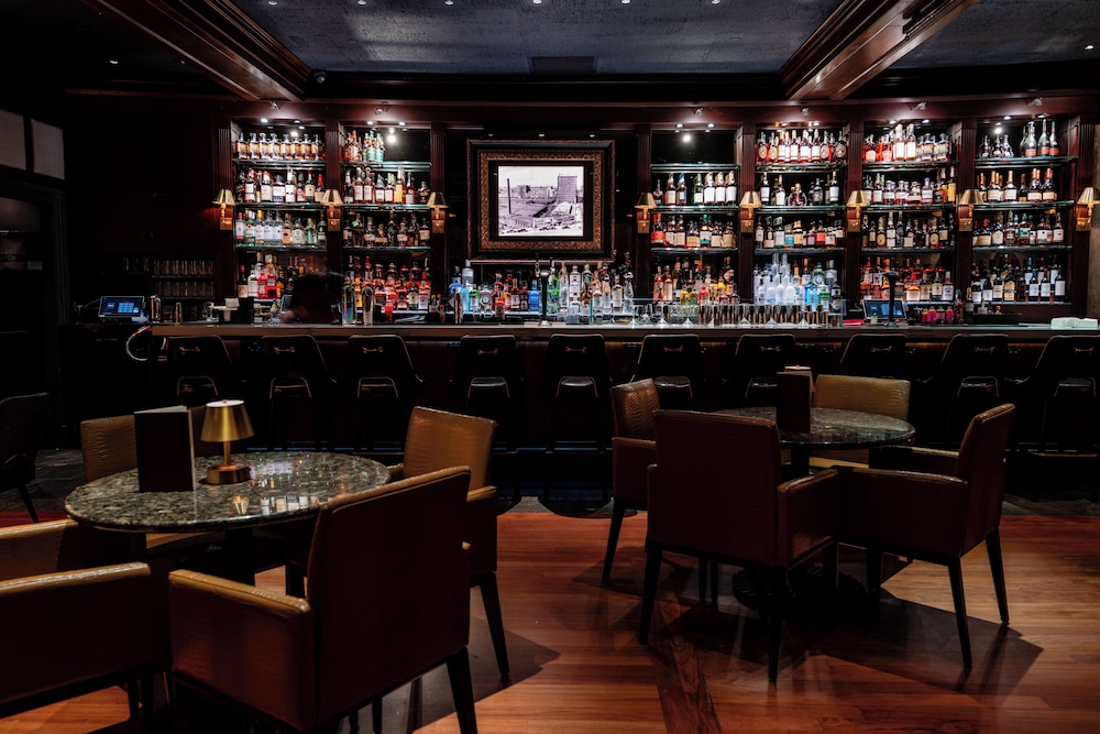 The Lenox Hotel by null
