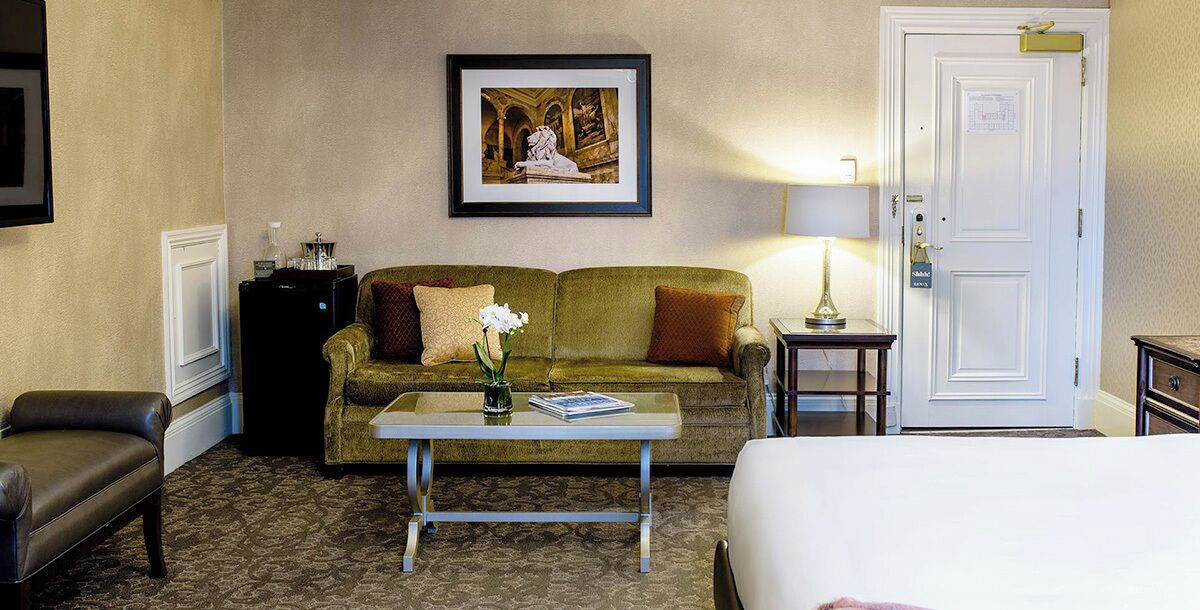 deluxe room, 1 king bed | in-room safe, desk, laptop workspace, blackout curtains