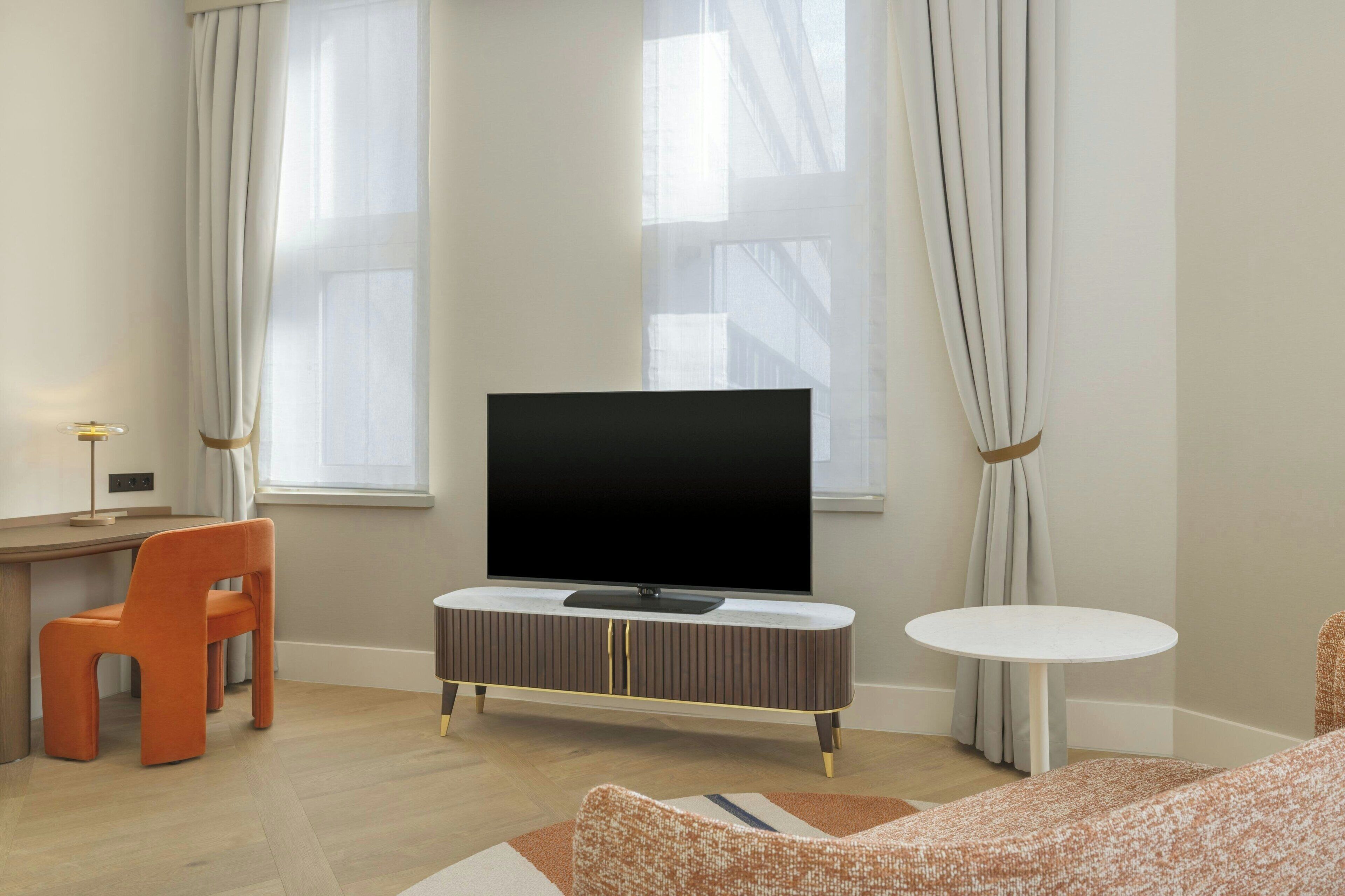 Junior Suite, 1 King Bed | Premium bedding, in-room safe, desk, laptop workspace