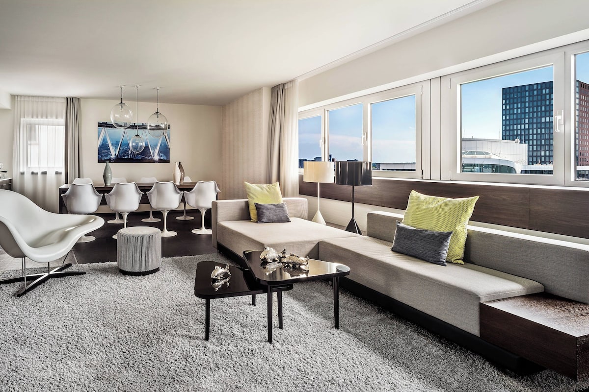 suite, 1 bedroom (view) | living room | flat-screen tv, pay films