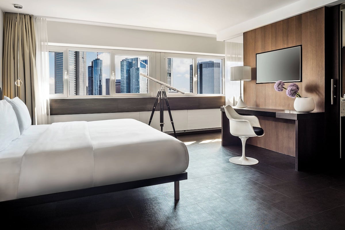 suite, 1 bedroom (view) | 1 bedroom, premium bedding, in-room safe, desk