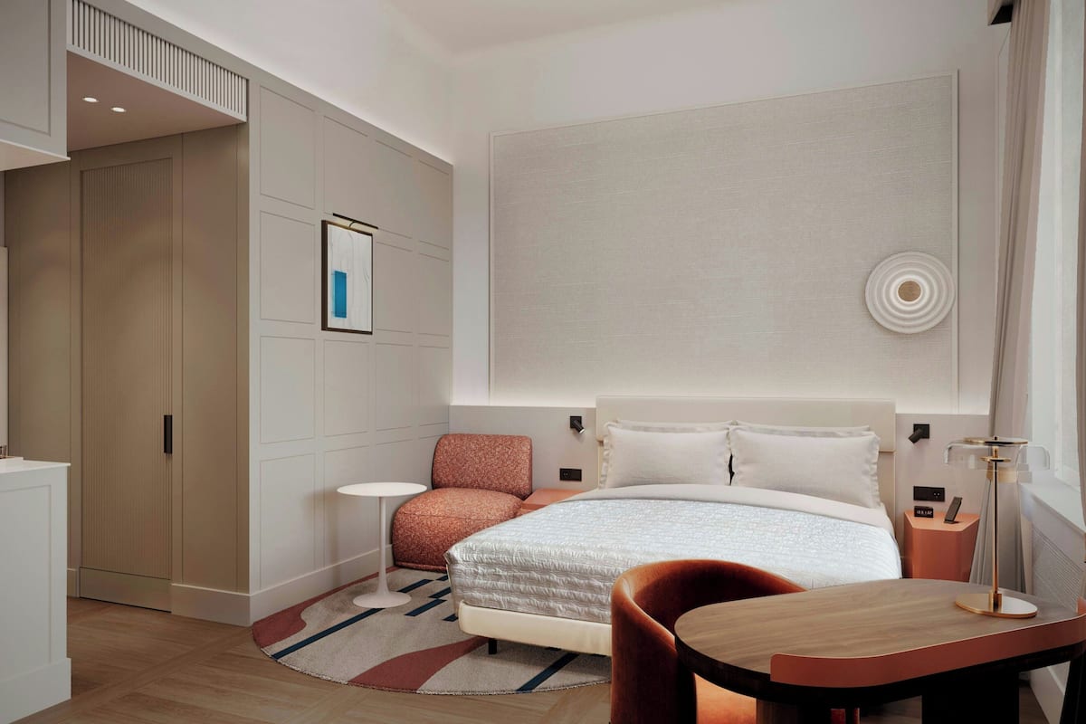 1 bedroom, premium bedding, in-room safe, desk