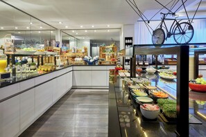 Daily buffet breakfast (EUR 40 per person)