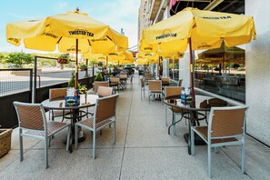2 Restaurants, Frühstück