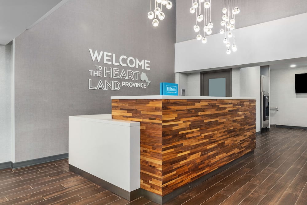Hampton Inn & Suites by Hilton Toronto Downtown