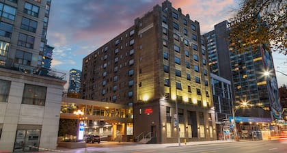 Hampton Inn & Suites by Hilton Toronto Downtown