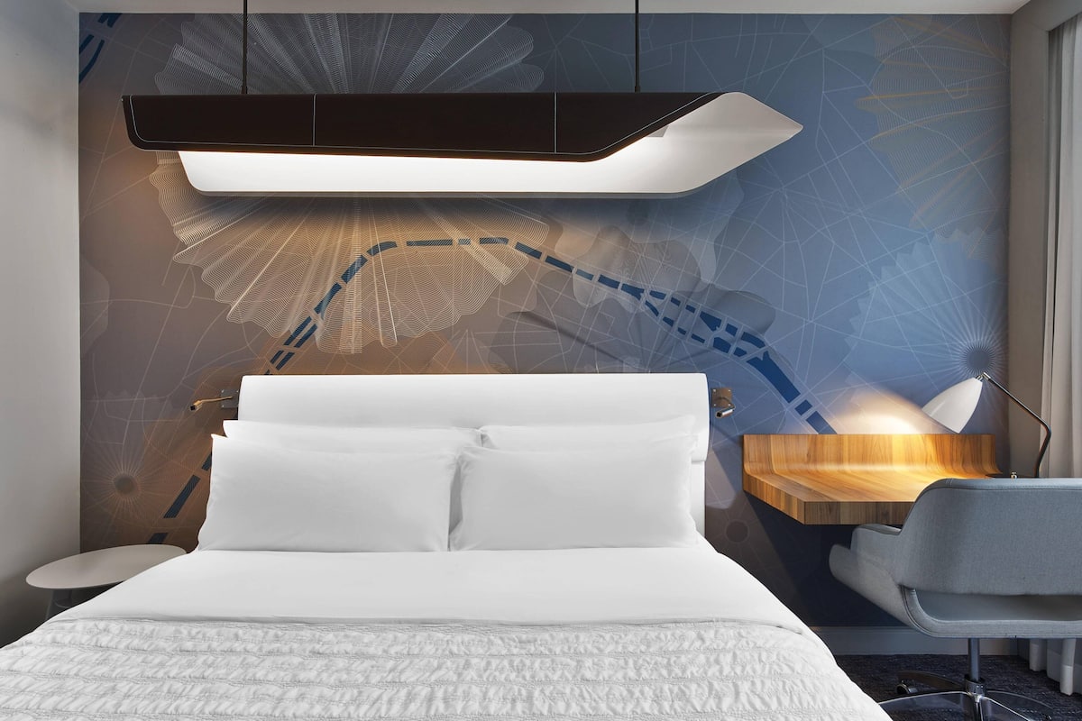 Minibar, coffres-forts dans les chambres, décoration personnalisée