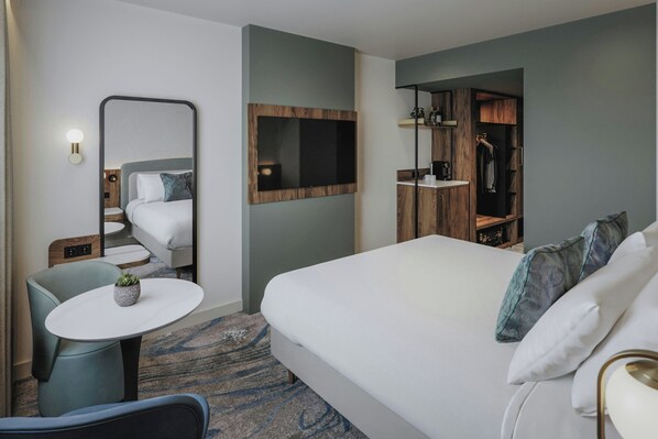 1 bedroom, minibar, in-room safe, individually decorated