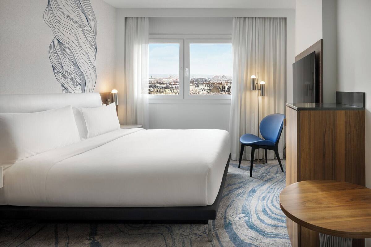 Ropa de cama de alta calidad y minibar 