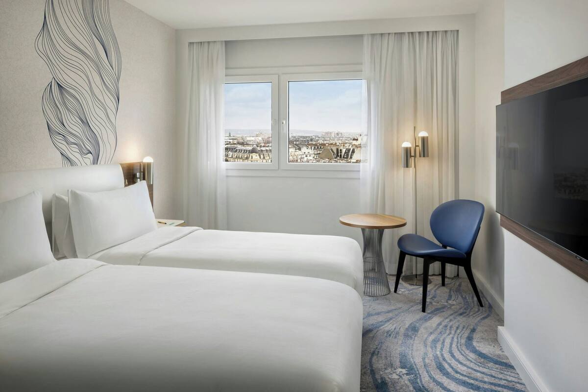 Premium bedding, minibar, in-room safe, desk