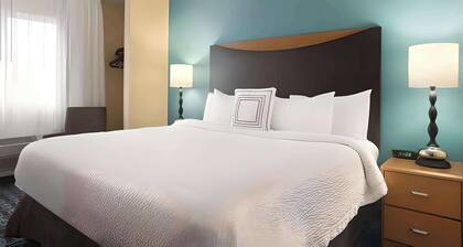Dubuque Inn & Suites
