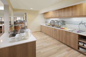 Desayuno buffet incluido todos los días