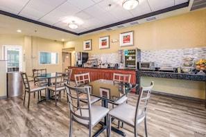 Free daily continental breakfast