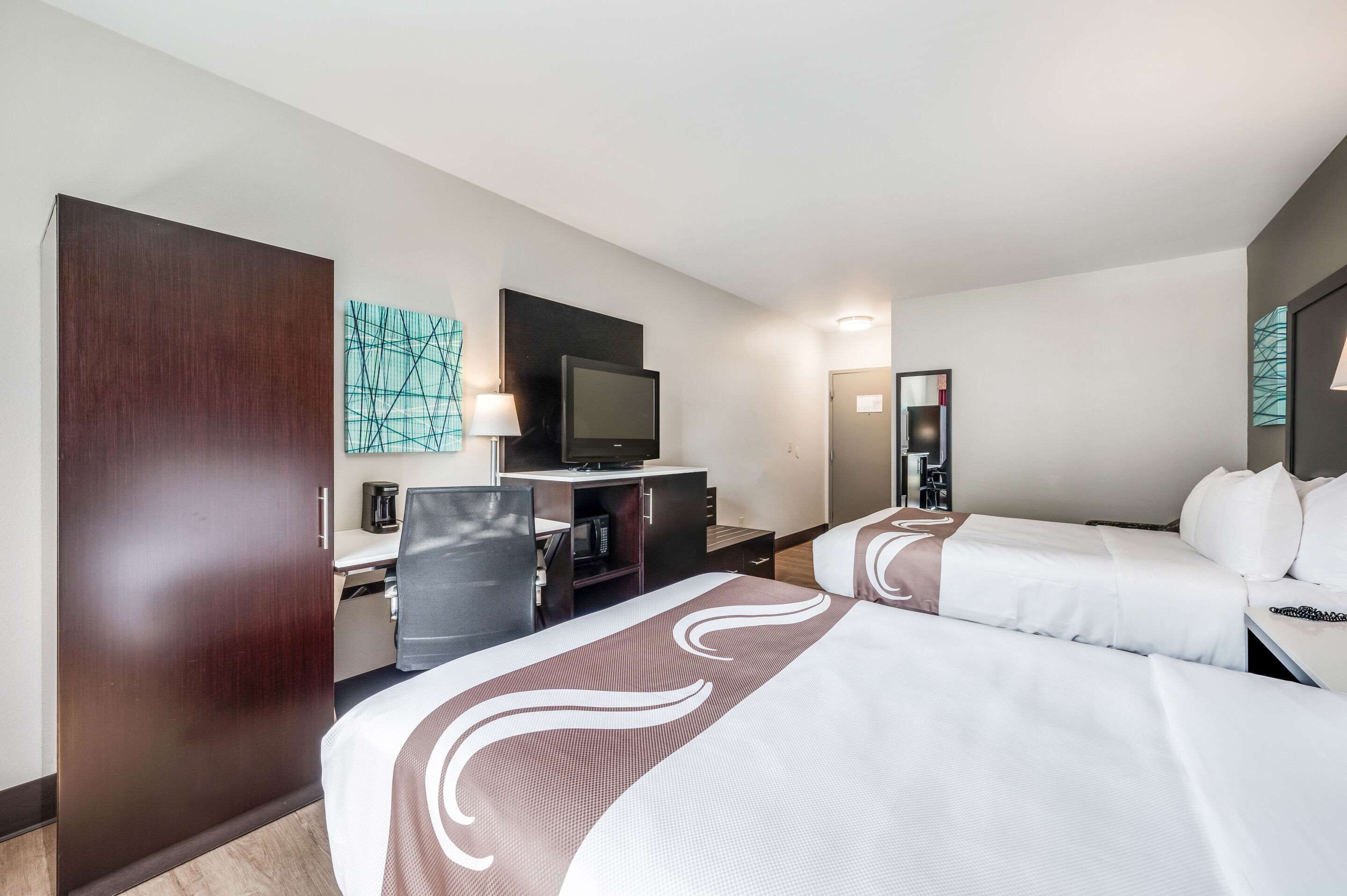 Standard Room, 2 Double Beds, Non Smoking | In-room safe, desk, iron/ironing board, cots/infant beds