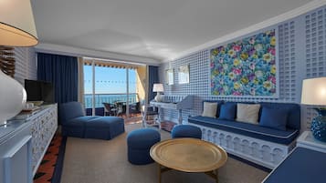 Suite, Balcony, Sea View | Minibar, in-room safe, blackout drapes, free WiFi