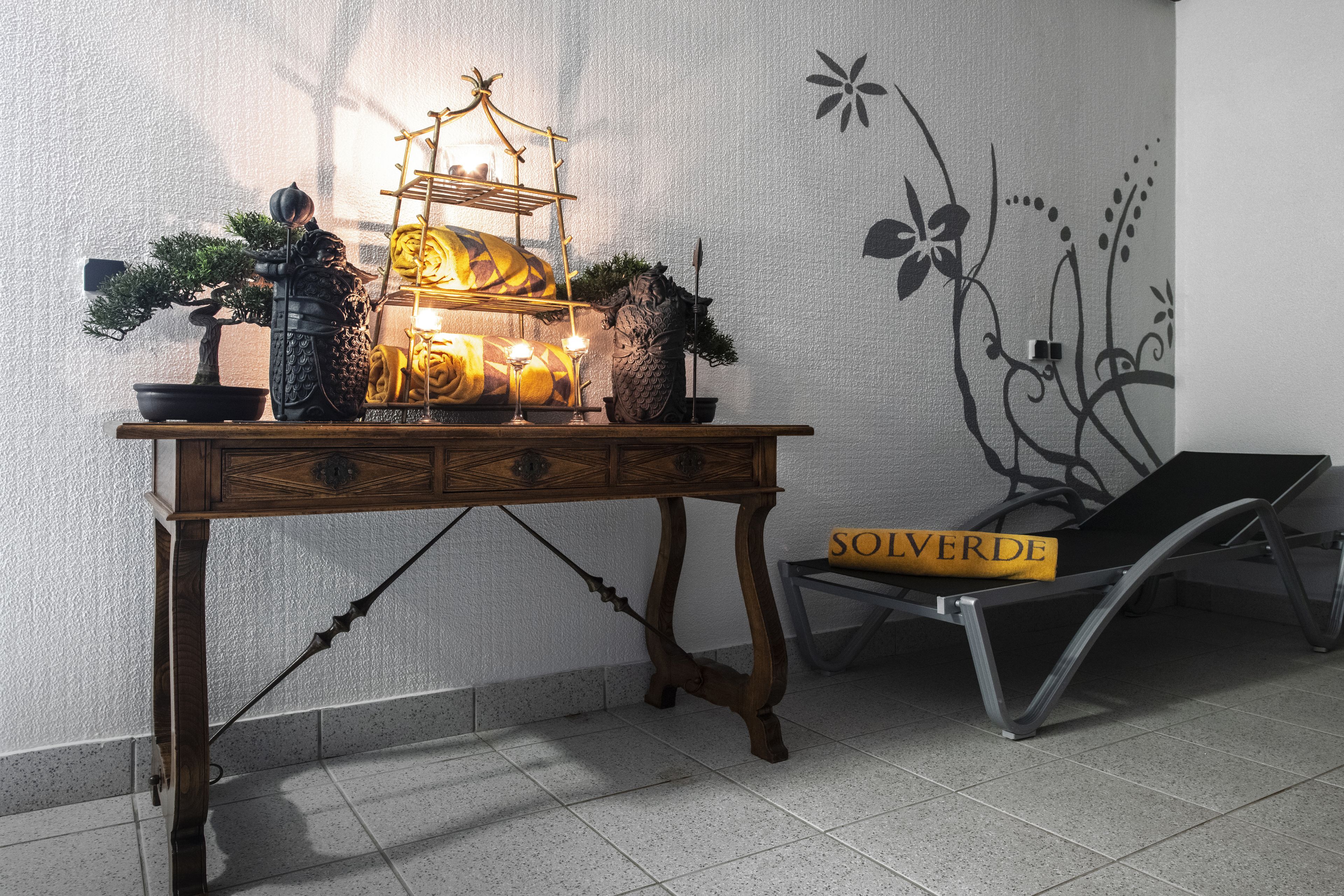 sauna, turkish bath/hammam, body treatments, aromatherapy, body wraps