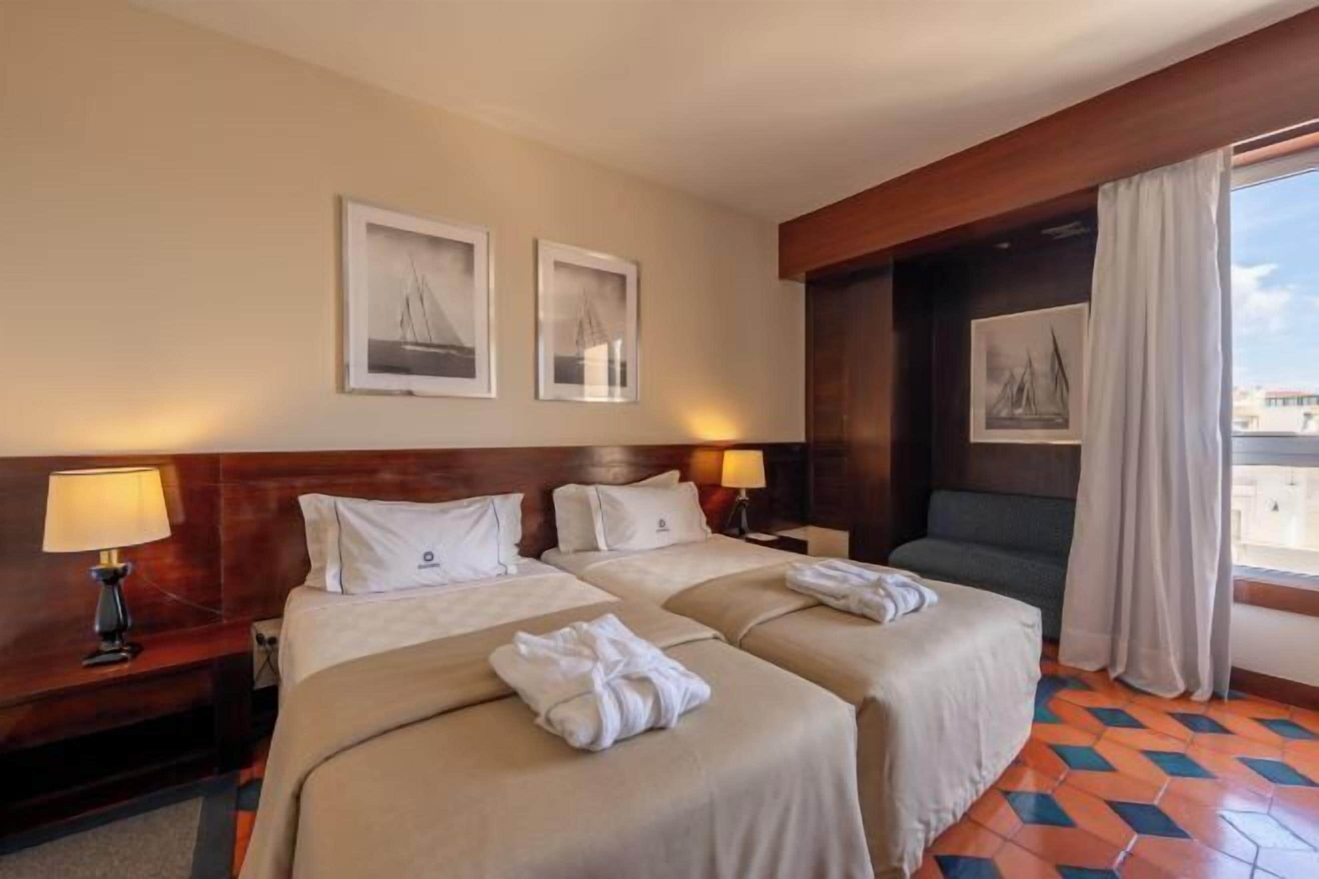 Minibar, in-room safe, blackout curtains, free WiFi