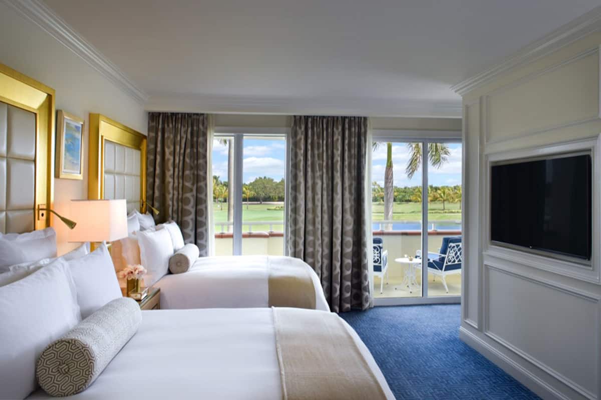 premium bedding, down duvets, pillow-top beds, in-room safe