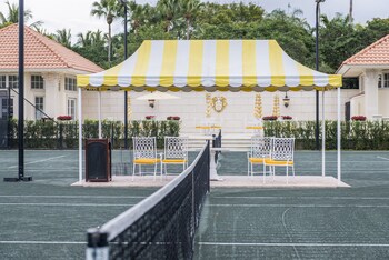 Tennis court at Trump National Doral Miami