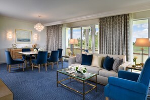 Sengetøy av topp kvalitet, dundyner og senger med overmadrass