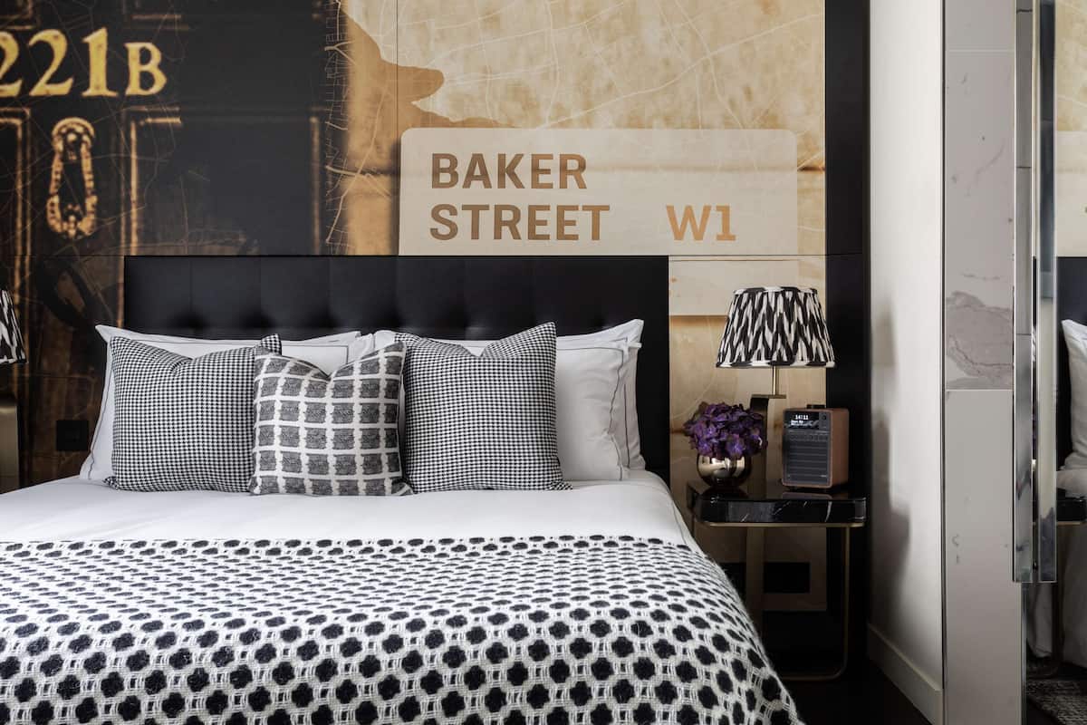 Suite, 1 King Bed (Chiltern Townhouse) | 1 bedroom, hypo-allergenic bedding, minibar, in-room safe