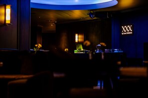 2 quầy bar/khu lounge 