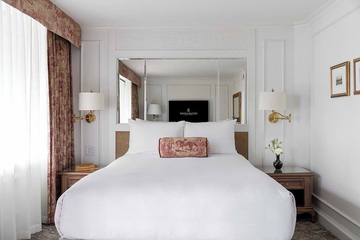 Ropa de cama de alta calidad y camas con pillow-top