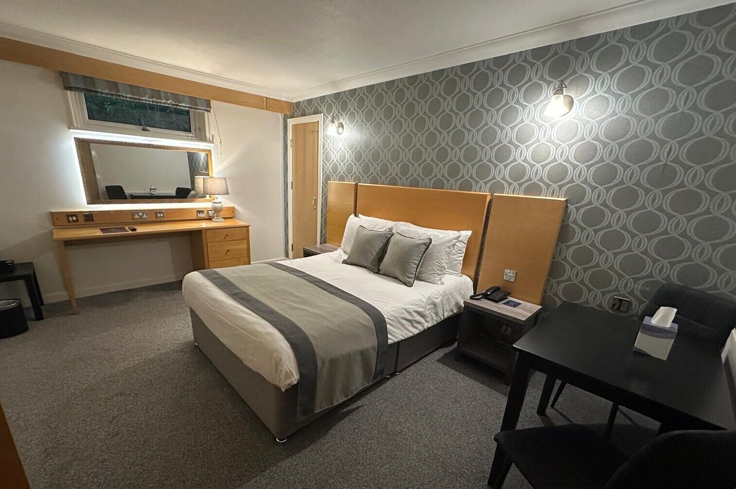 double room | individually decorated, individually furnished, desk, iron/ironing board