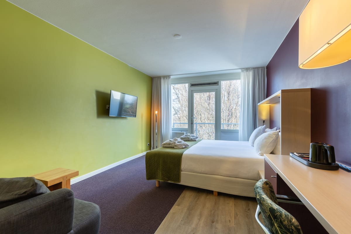 1 bedroom, in-room safe, desk, laptop workspace