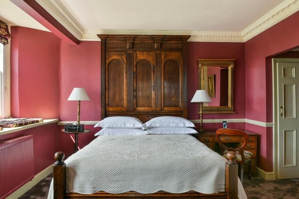 Superior Twin Room | Egyptian cotton sheets, premium bedding, pillowtop beds, minibar