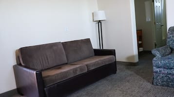 Colchones con pillow-top, escritorio y espacio para trabajar con laptop