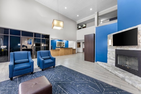 Saguão. Comfort Suites London South