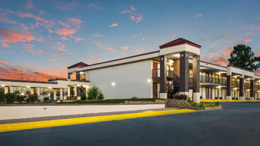 Horizon Inn & Suites