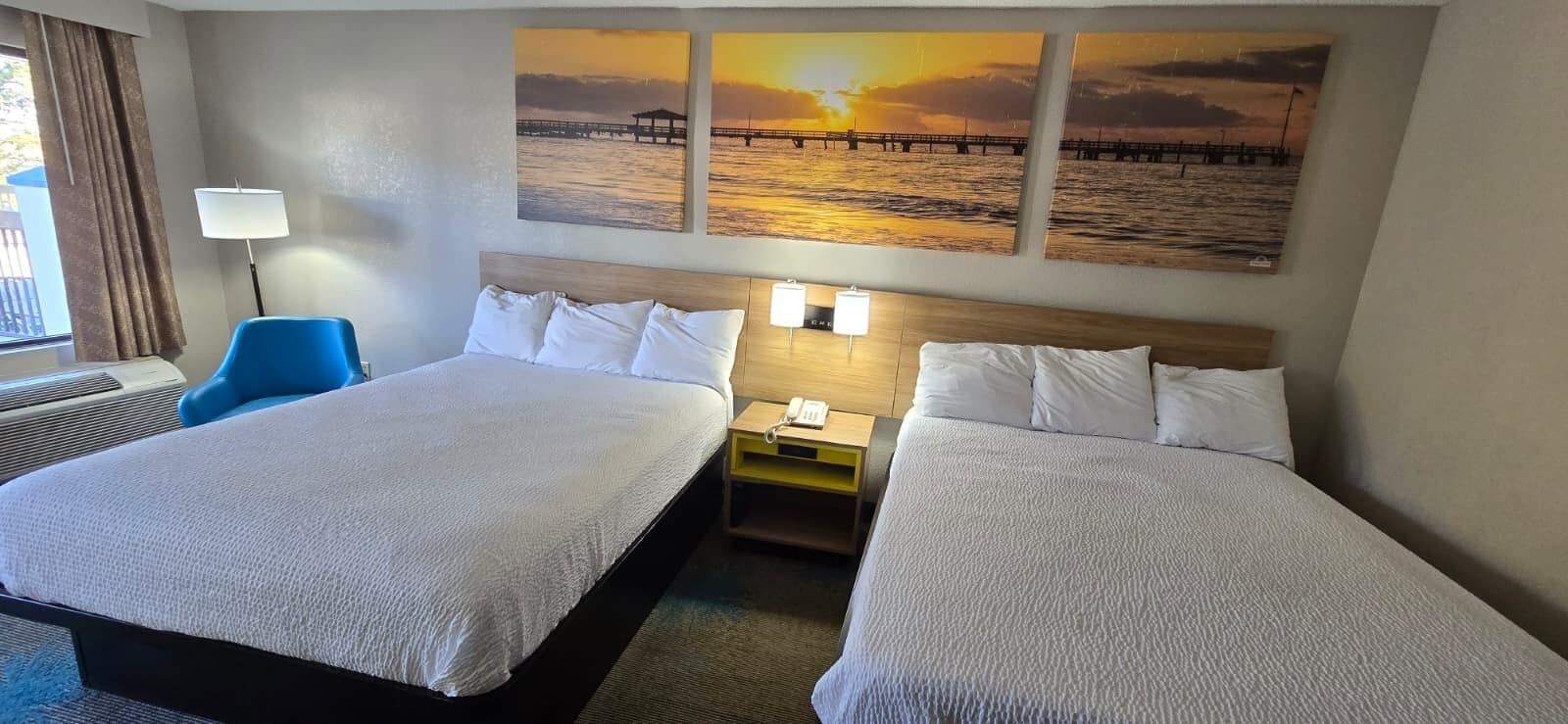 Seprai antialergi dan dilengkapi dengan perabotan berbeda-beda