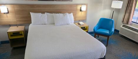 Allergikerbettwaren, individuell eingerichtet, Schreibtisch