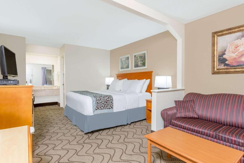 Hypo-allergenic bedding, individually furnished, desk
