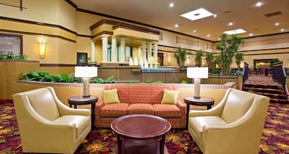 Holiday Inn Hotel & Suites Cincinnati - Eastgate by IHG
